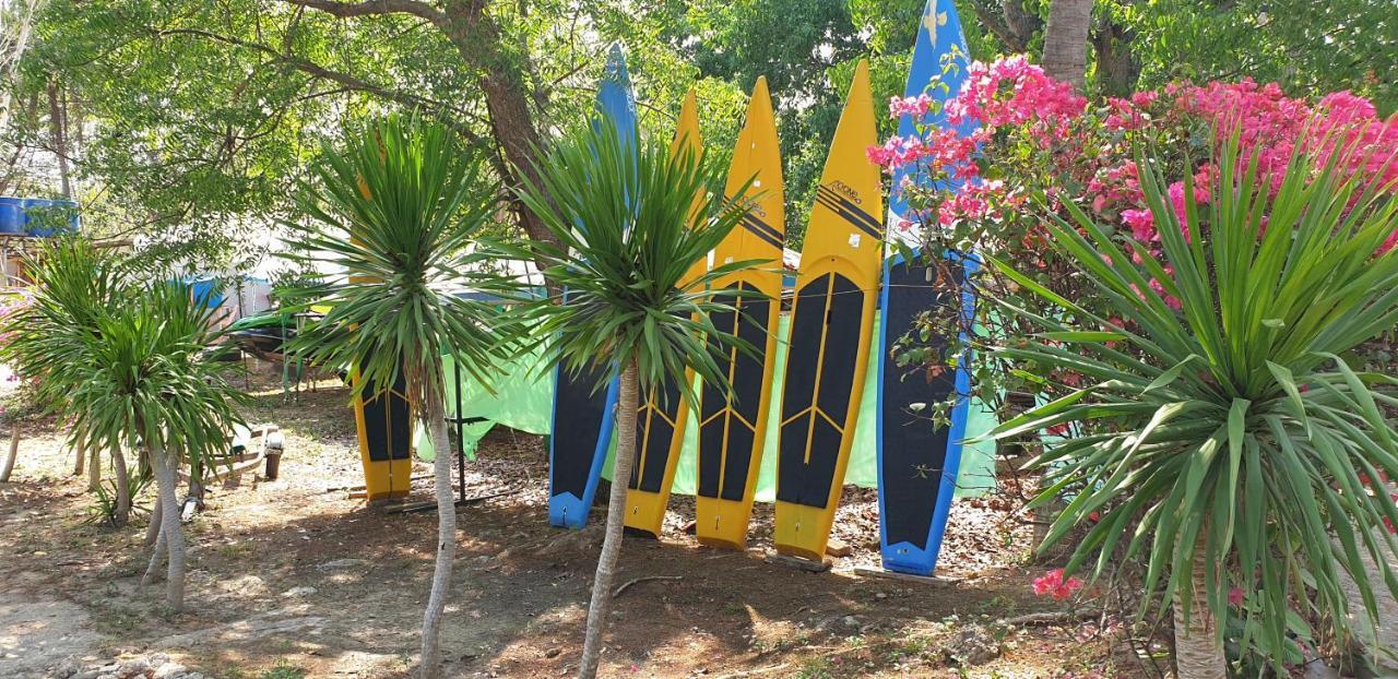 Mactan Newtown Condo With Garden And Ocean View 8Newtown Blvd Lapu-Lapu City Exteriör bild