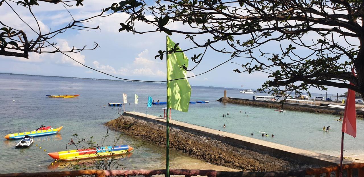 Mactan Newtown Condo With Garden And Ocean View 8Newtown Blvd Lapu-Lapu City Exteriör bild